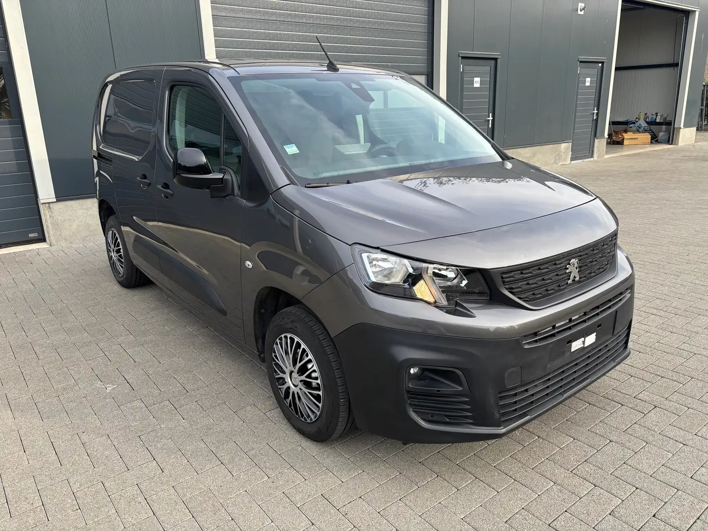 Peugeot Partner Partner 1.5 BlueHDi 16000 exl btw  8200 km ! Gris - 2