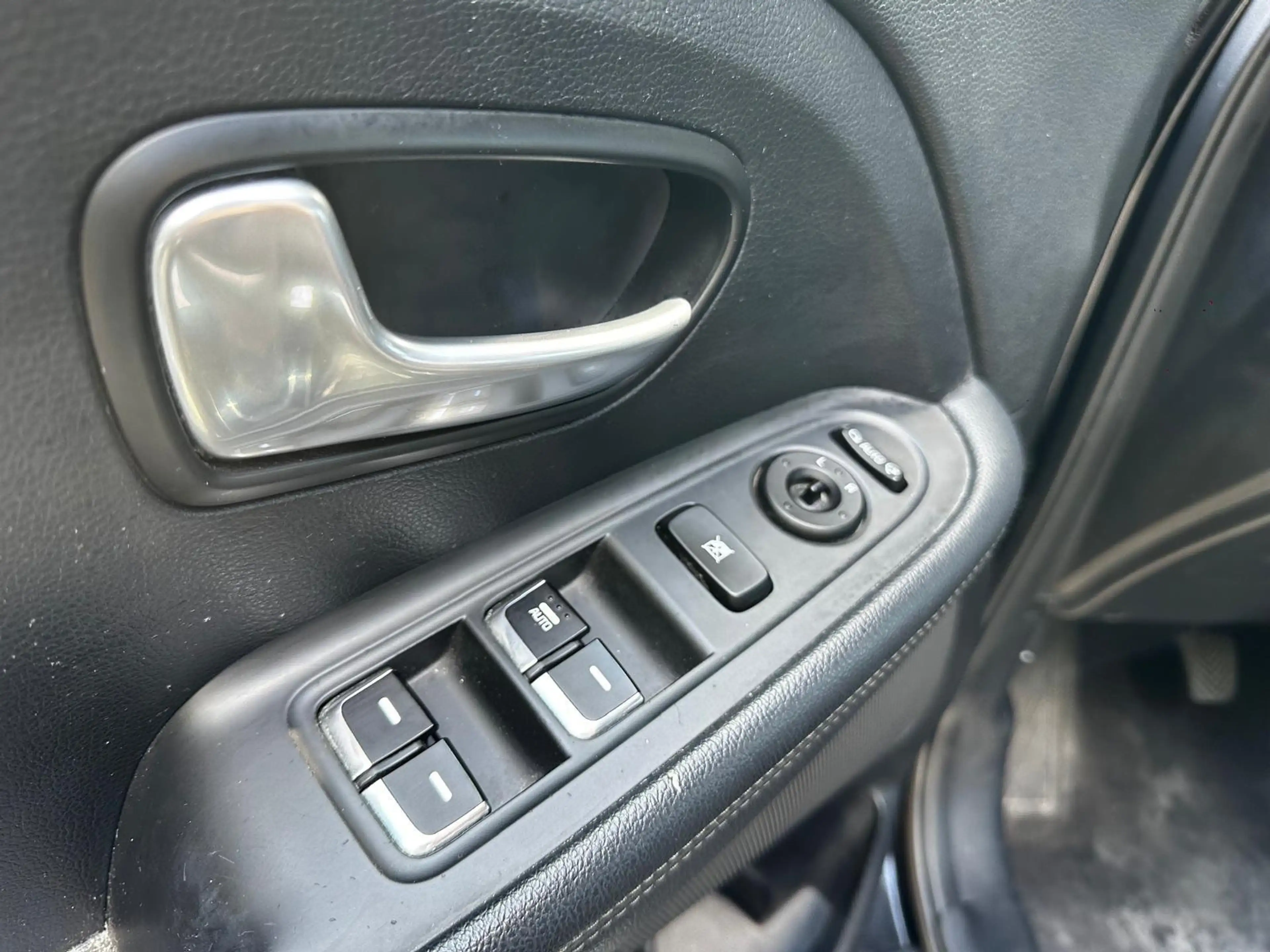 Kia Carens Carens 1.7 CRDI *** 7 PL *** — photo 8