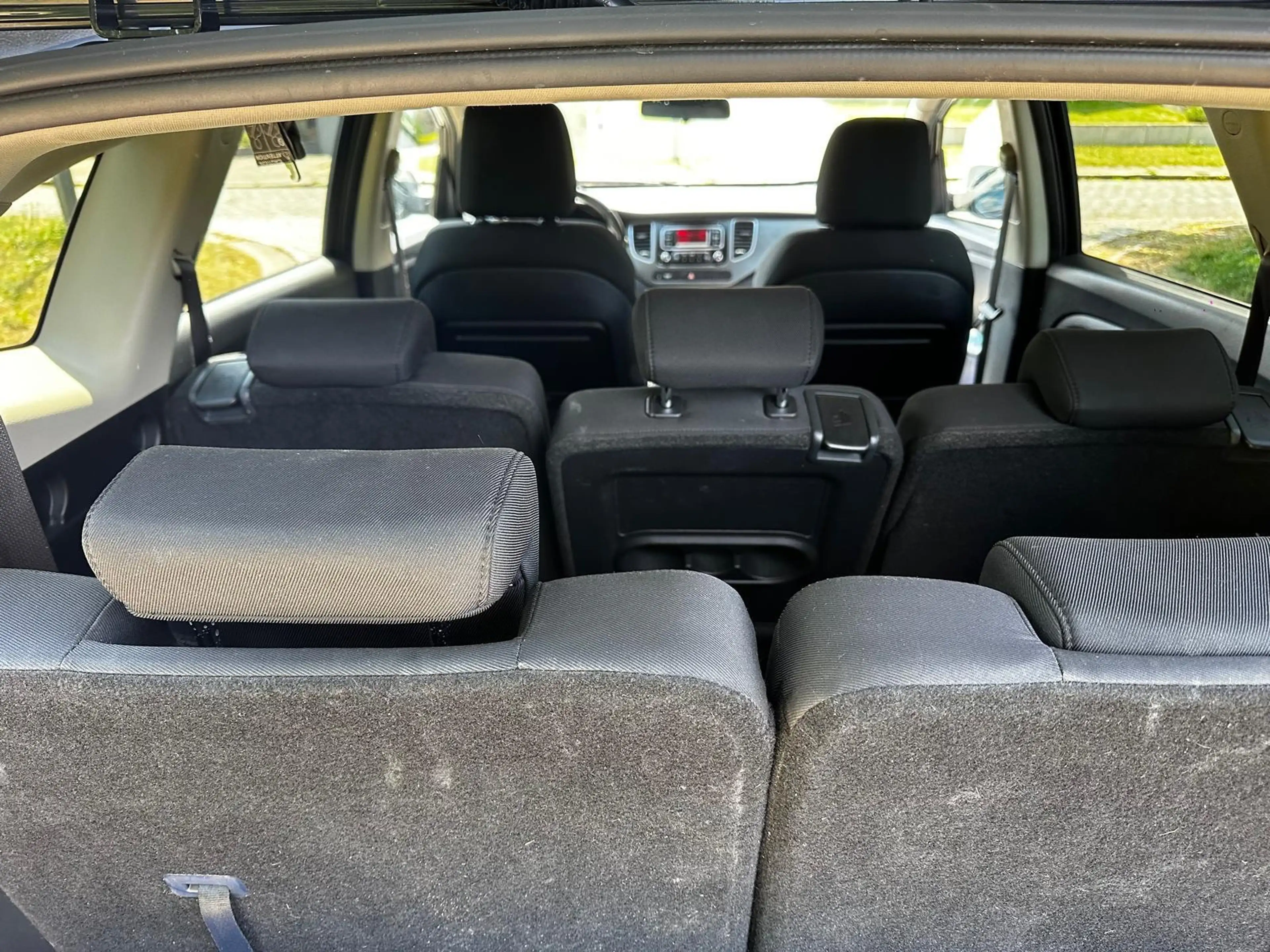Kia Carens Carens 1.7 CRDI *** 7 PL *** — photo 12