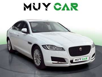 2.0i4D Pure AWD Aut. 180