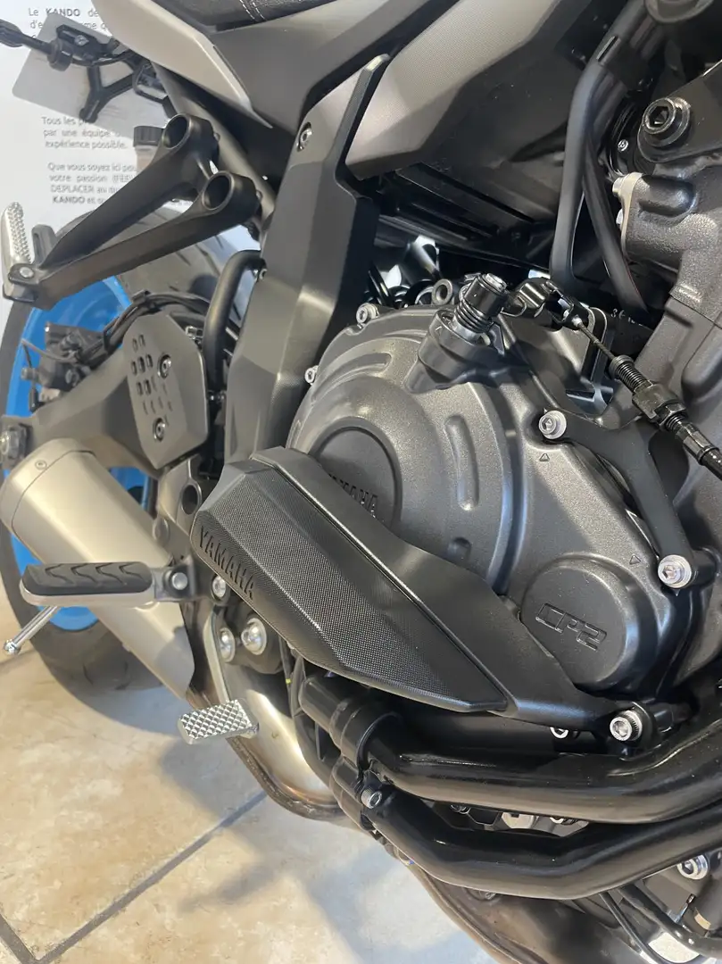 Yamaha MT-07 Gris - 2