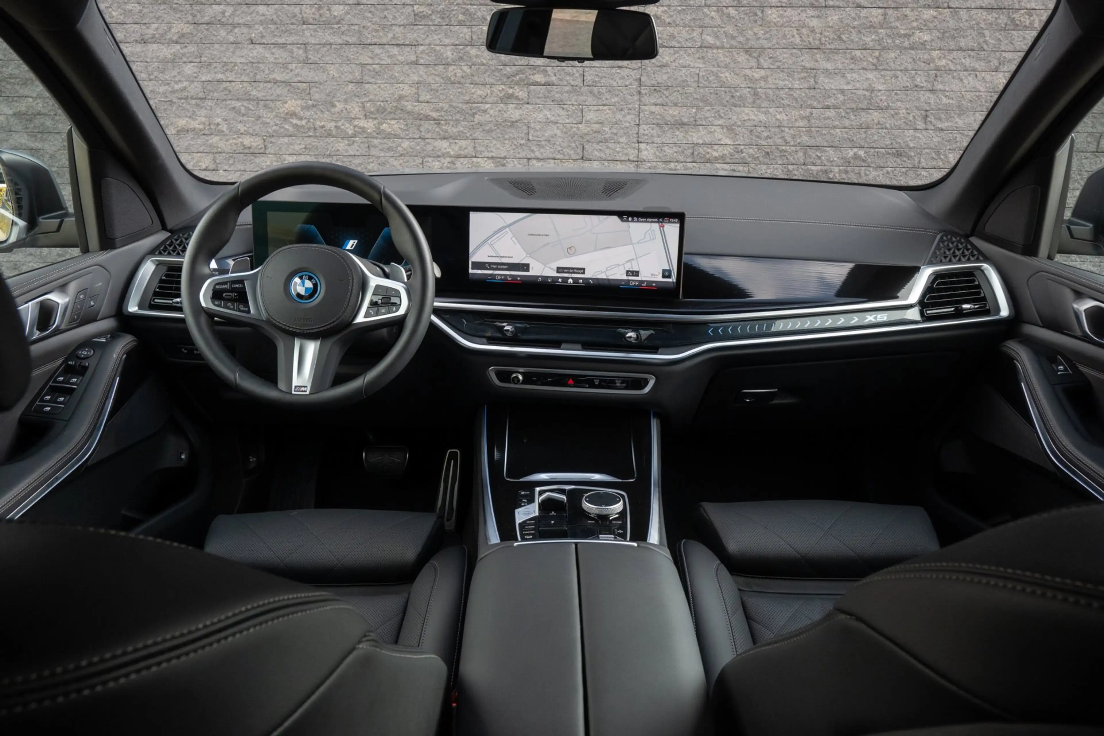 BMW X5 XDrive50e Frozen Pure Grey — photo 22