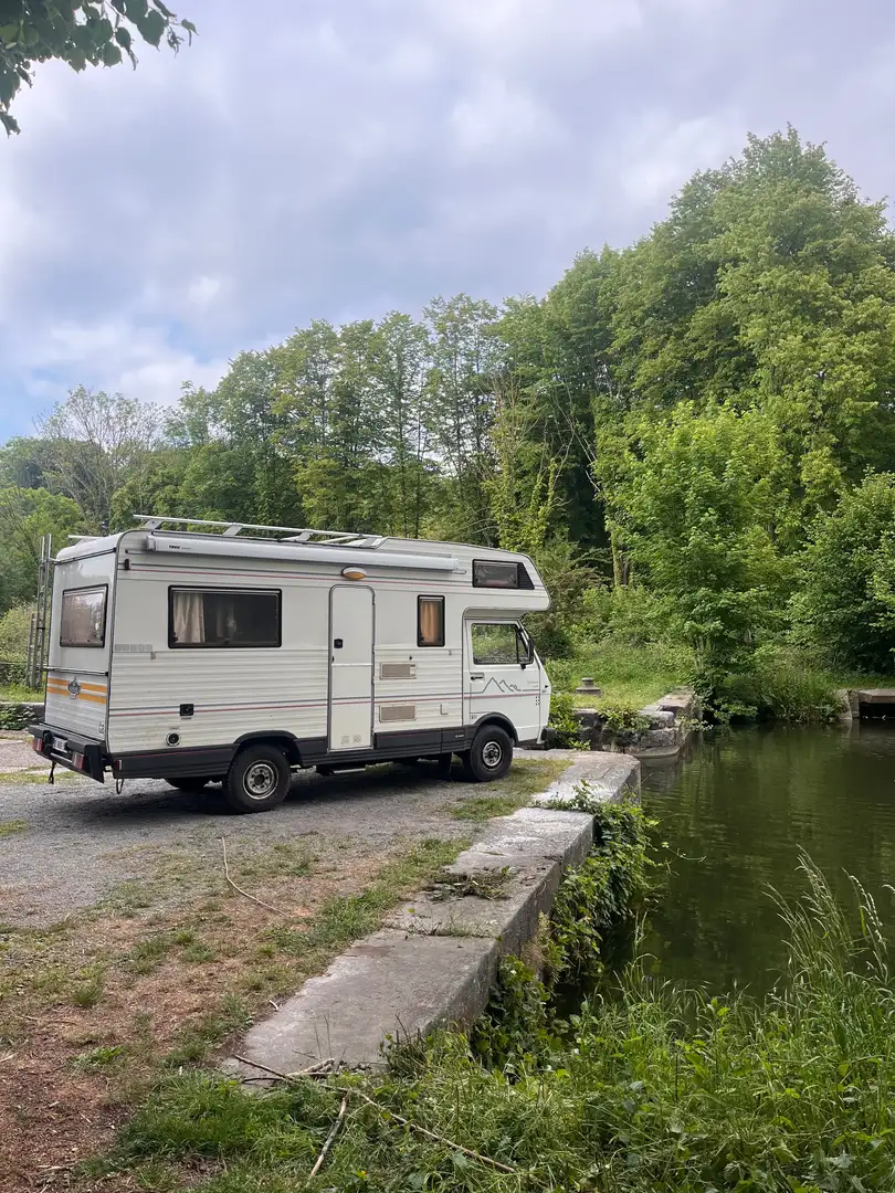 Volkswagen LT Karmann Mobil Distance Wide camper LT 31 Bílá - 1