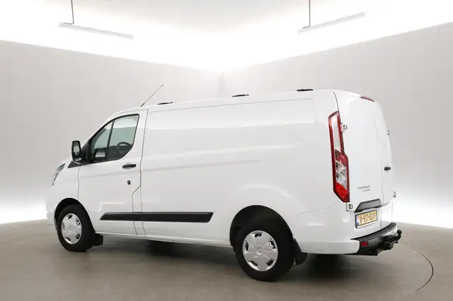 Ford Transit Custom view 4