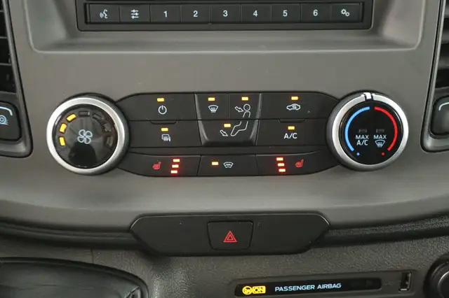 Ford Transit Custom view 12