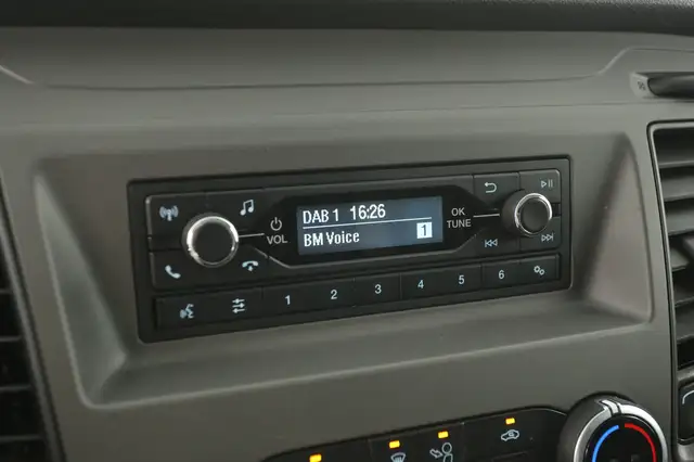 Ford Transit Custom view 19
