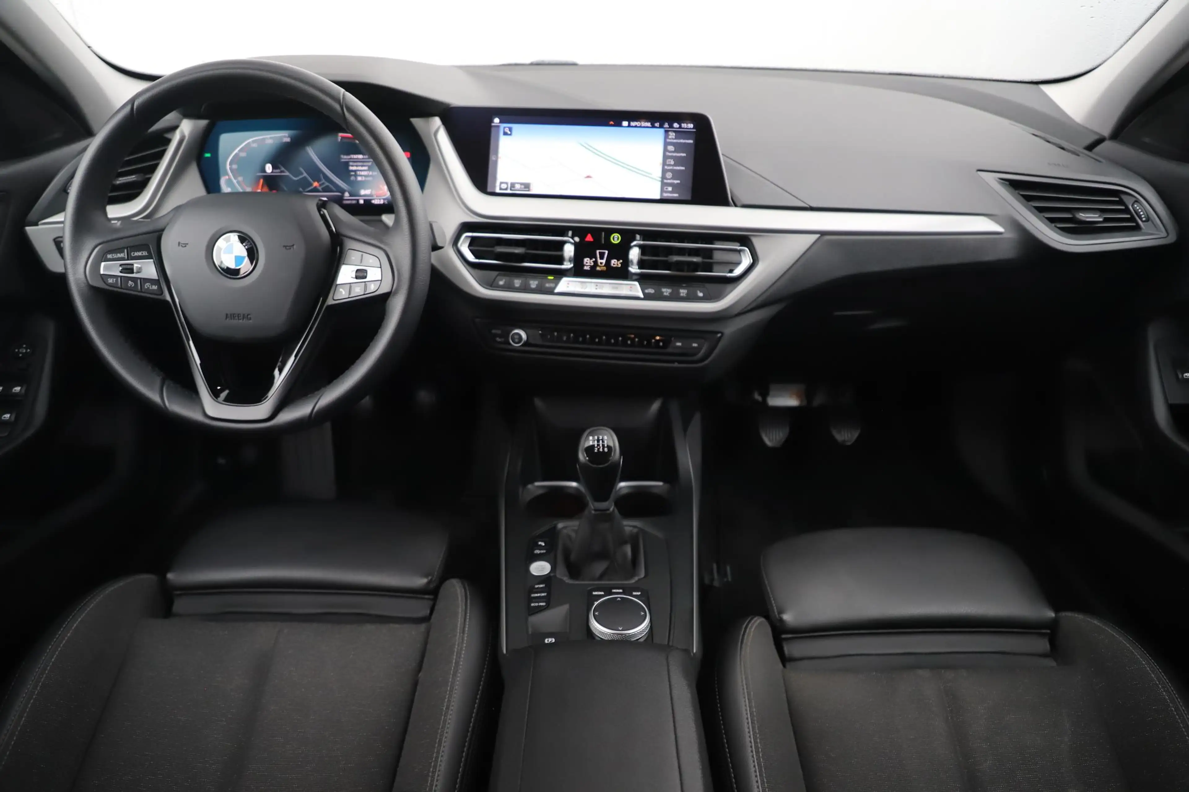 BMW 116 1-serie 116i Lesauto ! Sportstoelen Navigatie LED — photo 9