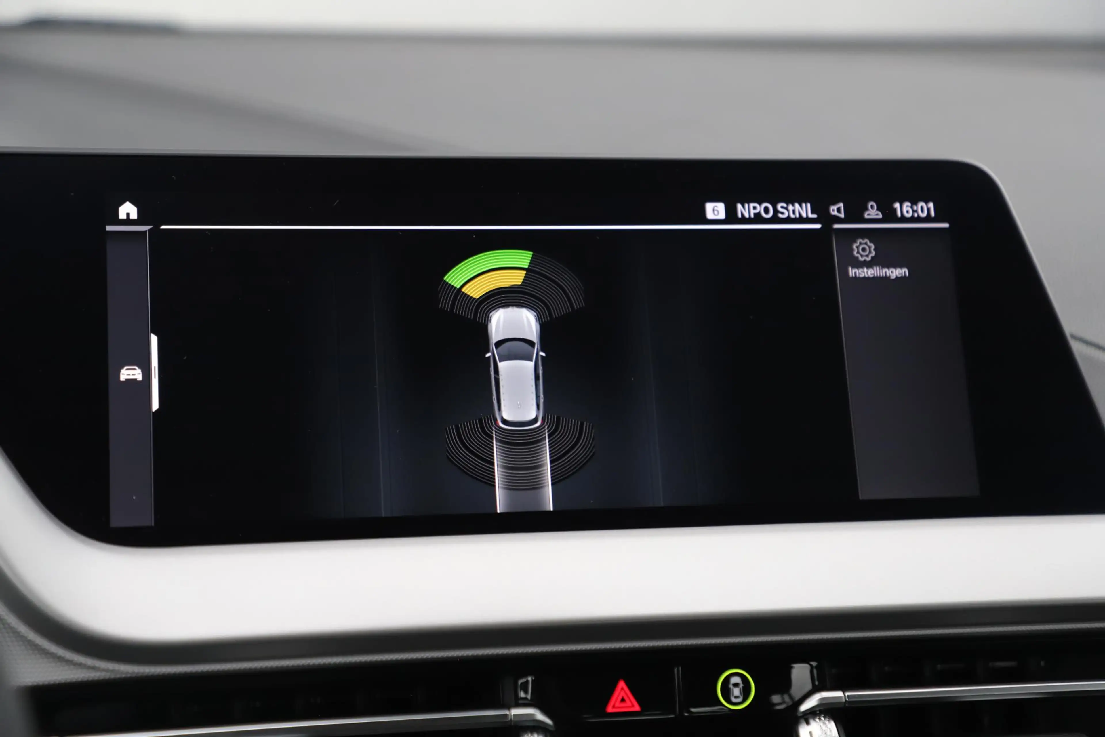 BMW 116 1-serie 116i Lesauto ! Sportstoelen Navigatie LED — photo 17