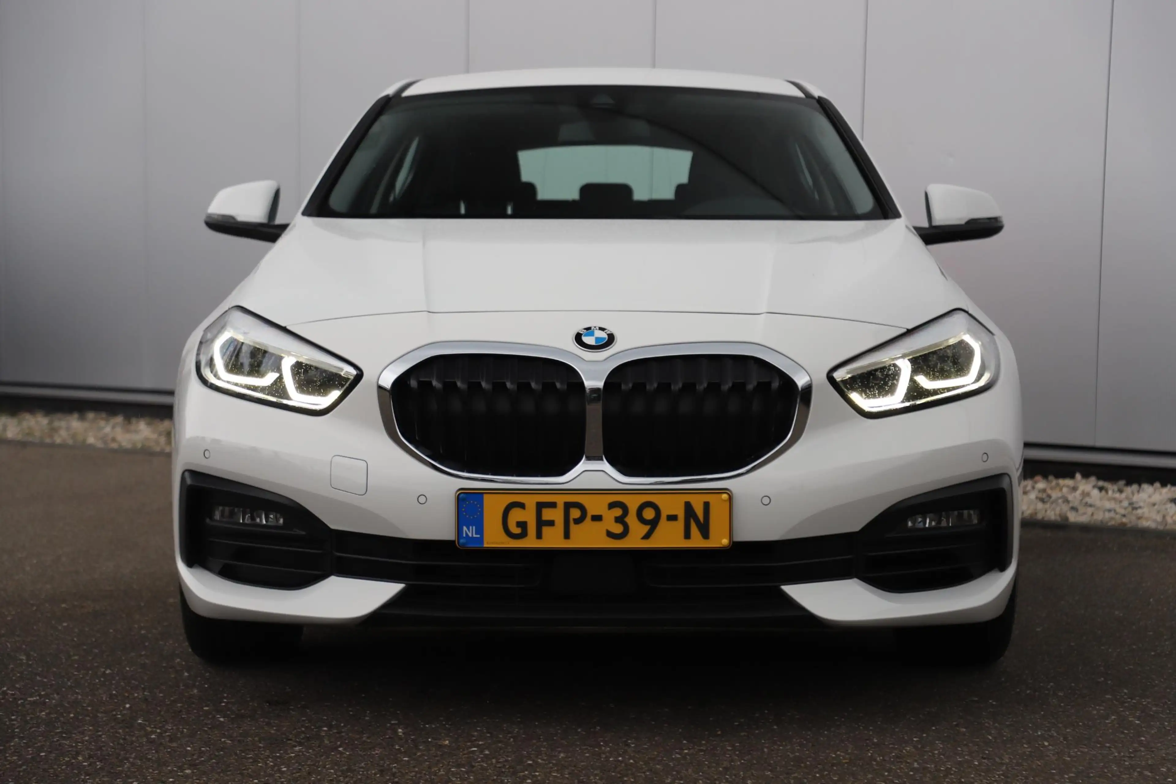 BMW 116 1-serie 116i Lesauto ! Sportstoelen Navigatie LED — photo 2