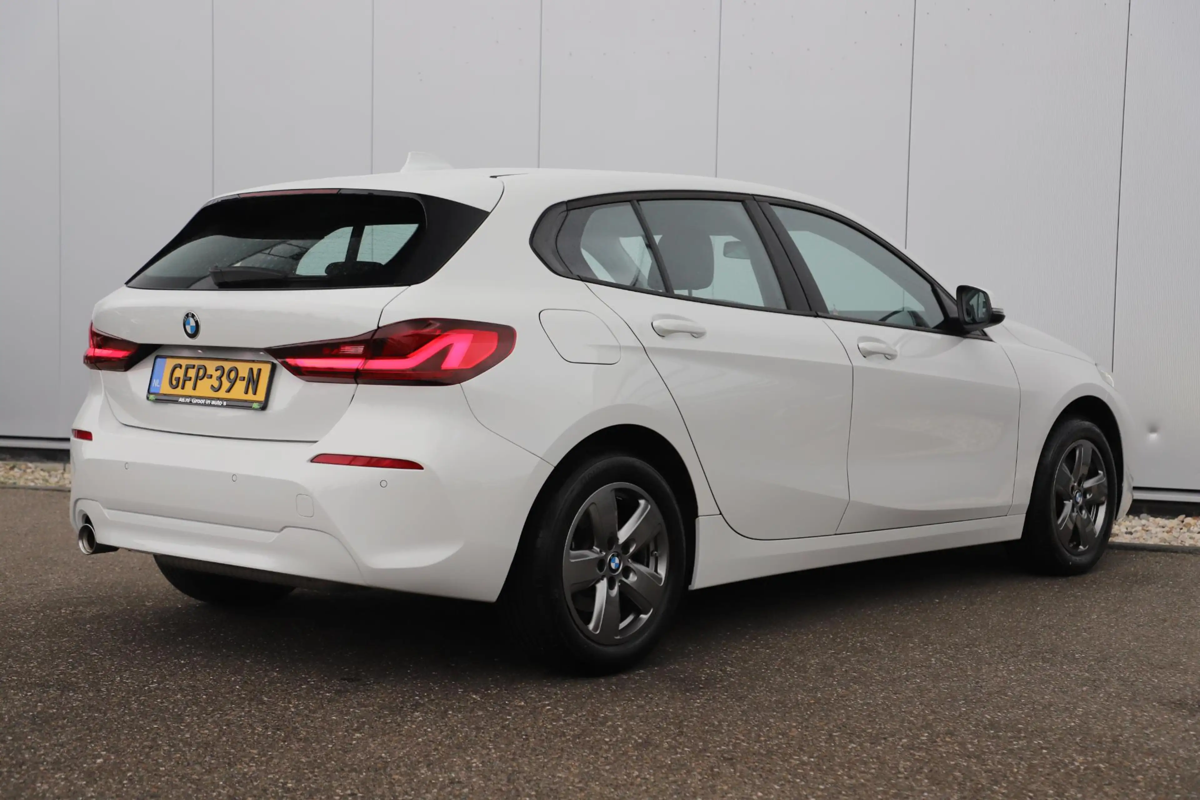BMW 116 1-serie 116i Lesauto ! Sportstoelen Navigatie LED — photo 4