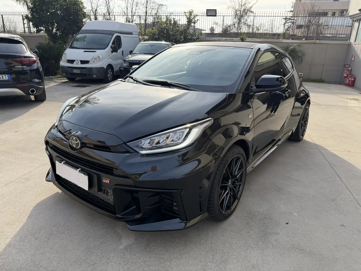 Toyota Yaris GR 1.6 Circuit dat-8 Grigio - 2