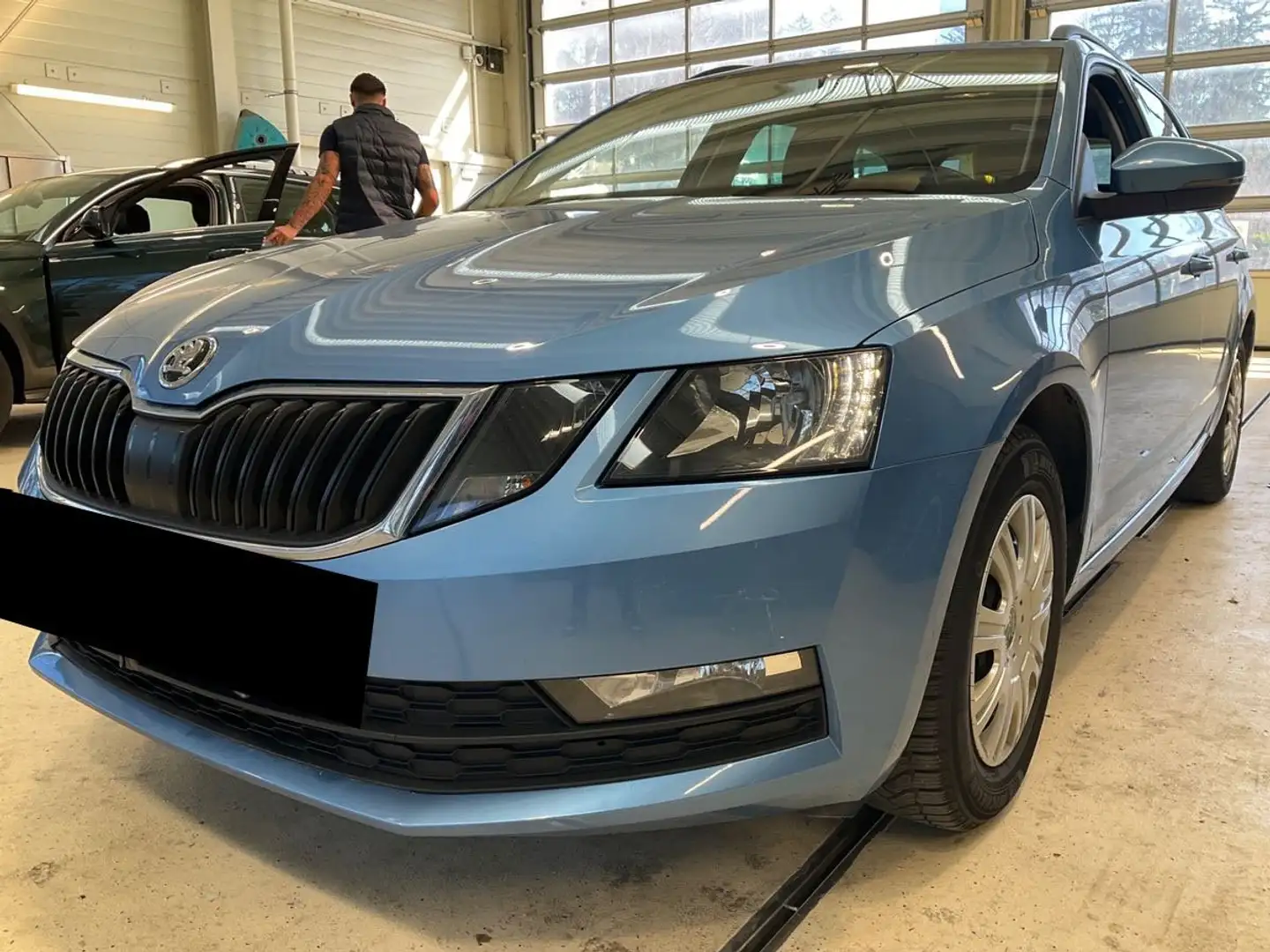 Skoda Octavia 1.0 TSI Ambition Blau - 1