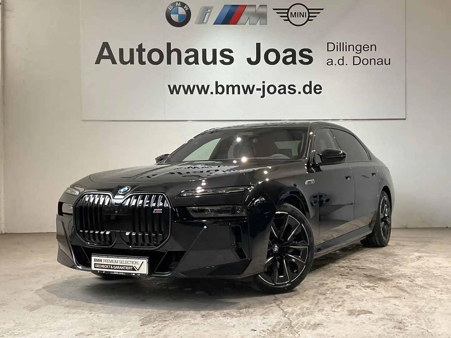 BMW i7 M70 xDrive Lounge Fondkonsole Sky Lounge M Perform Negru - 1
