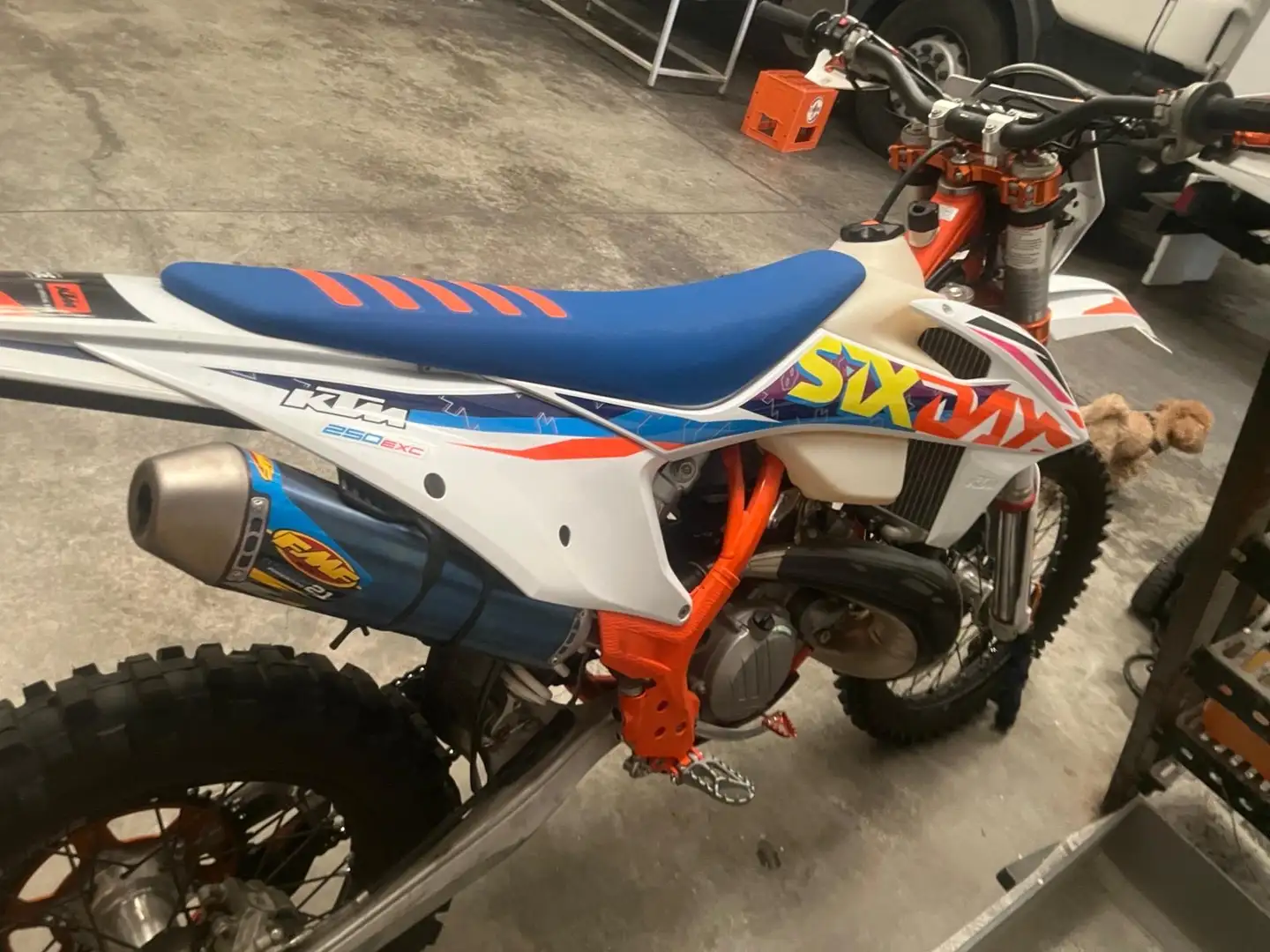 KTM 250 EXC SIX DAYS 2022 full optional Alb - 2