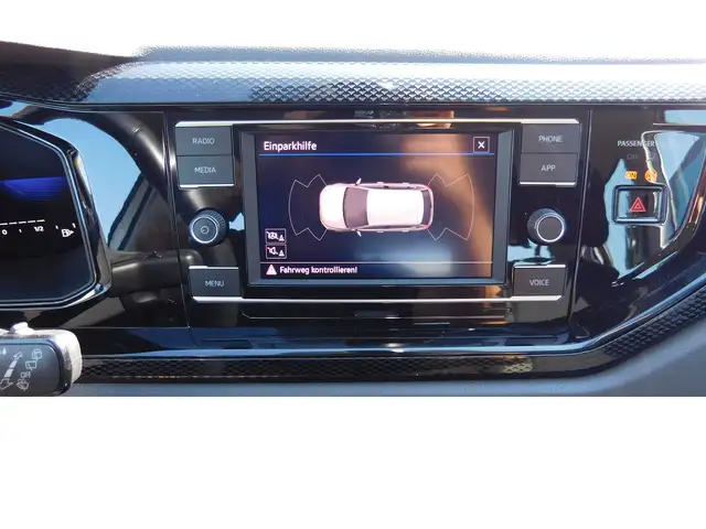 Volkswagen Polo view 6