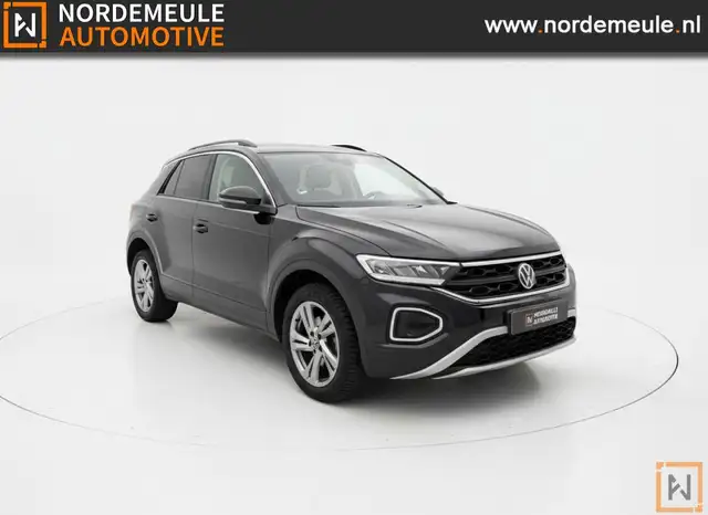 Volkswagen T-Roc 1.0 TSI Life. NAVI, LM VELGEN, AIRCO