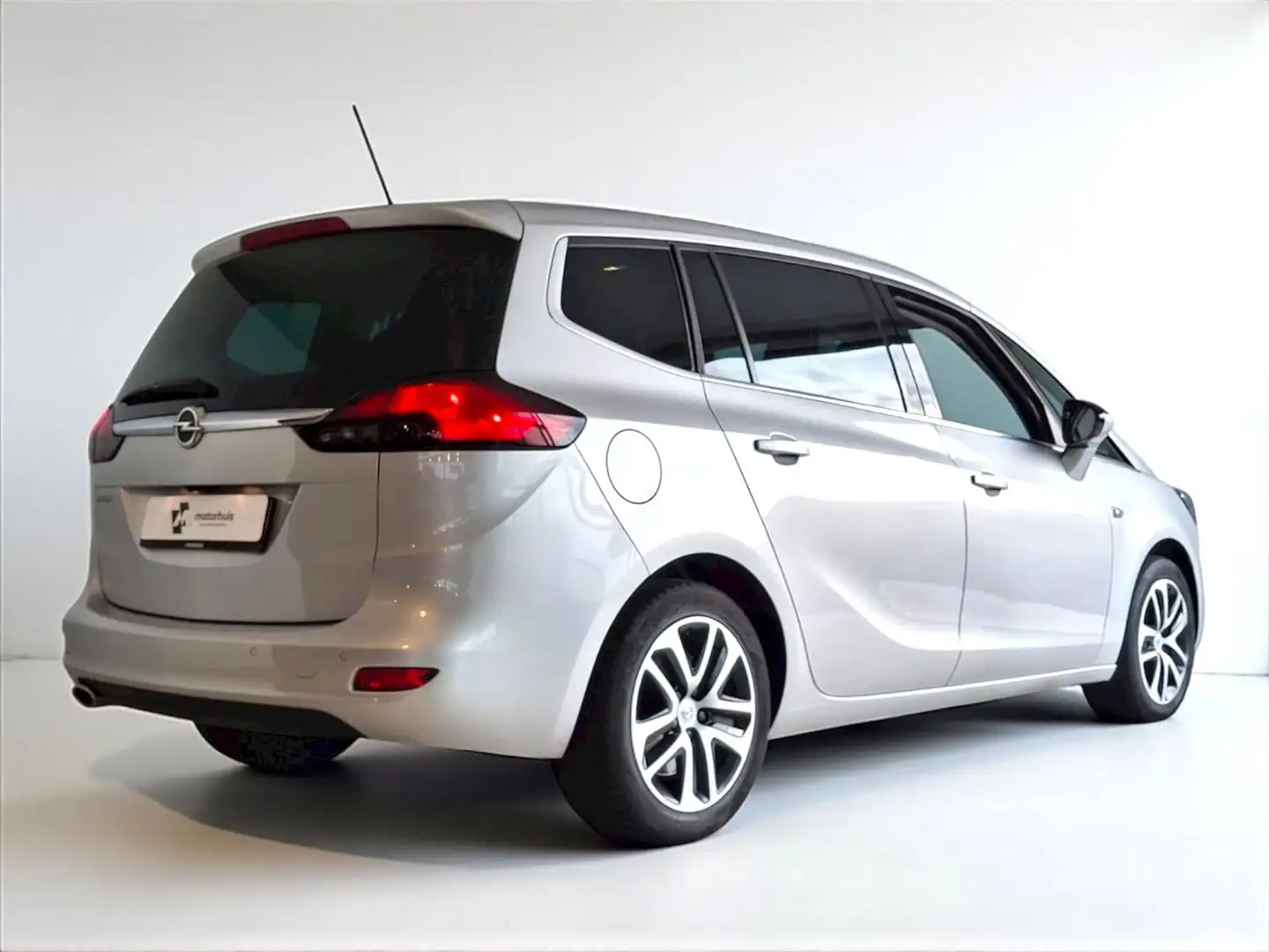 Opel Zafira Tourer 1.6 Turbo 136pk Start/Stop Online Edition 7P CAMER Gris - 2