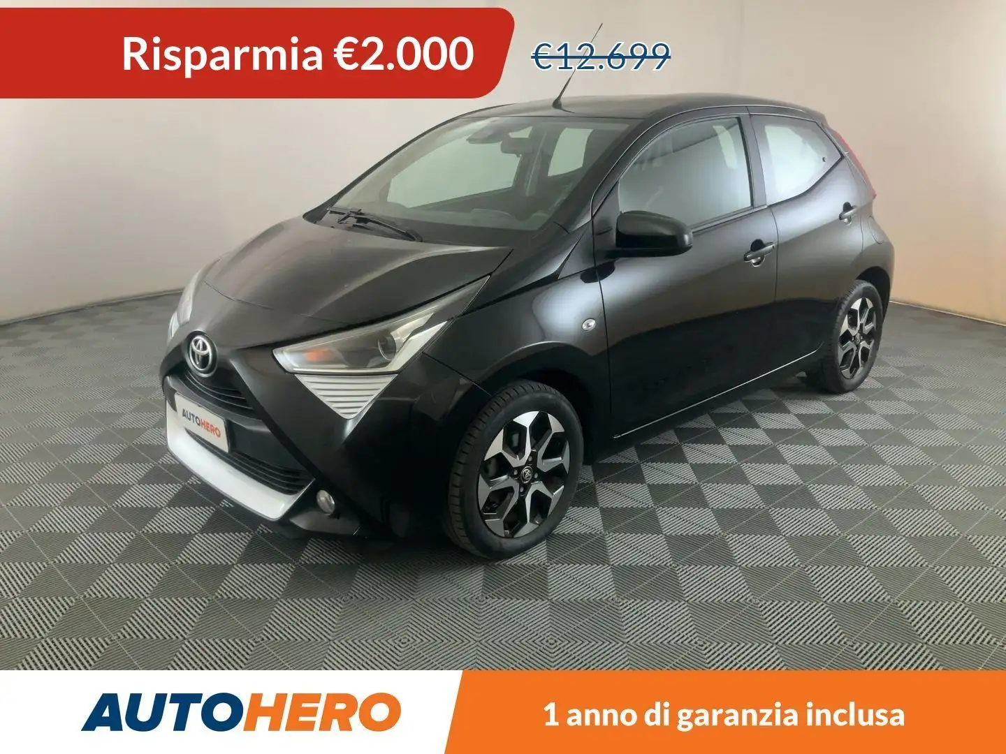 Toyota Aygo 1.0-VVT-i X-Fun 72 CV Nero - 1