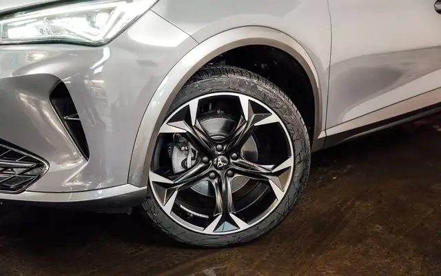 Cupra Formentor view 5