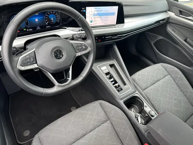 Volkswagen Golf view 9