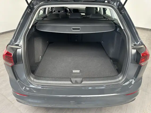 Volkswagen Golf view 6
