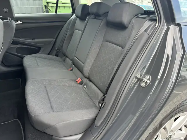 Volkswagen Golf view 11