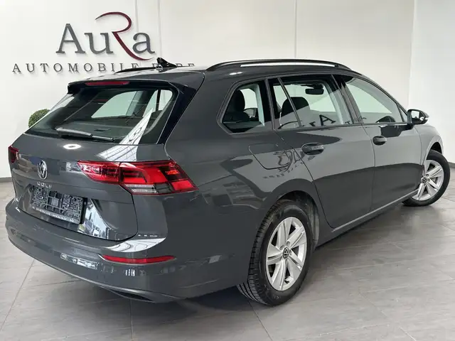 Volkswagen Golf view 4