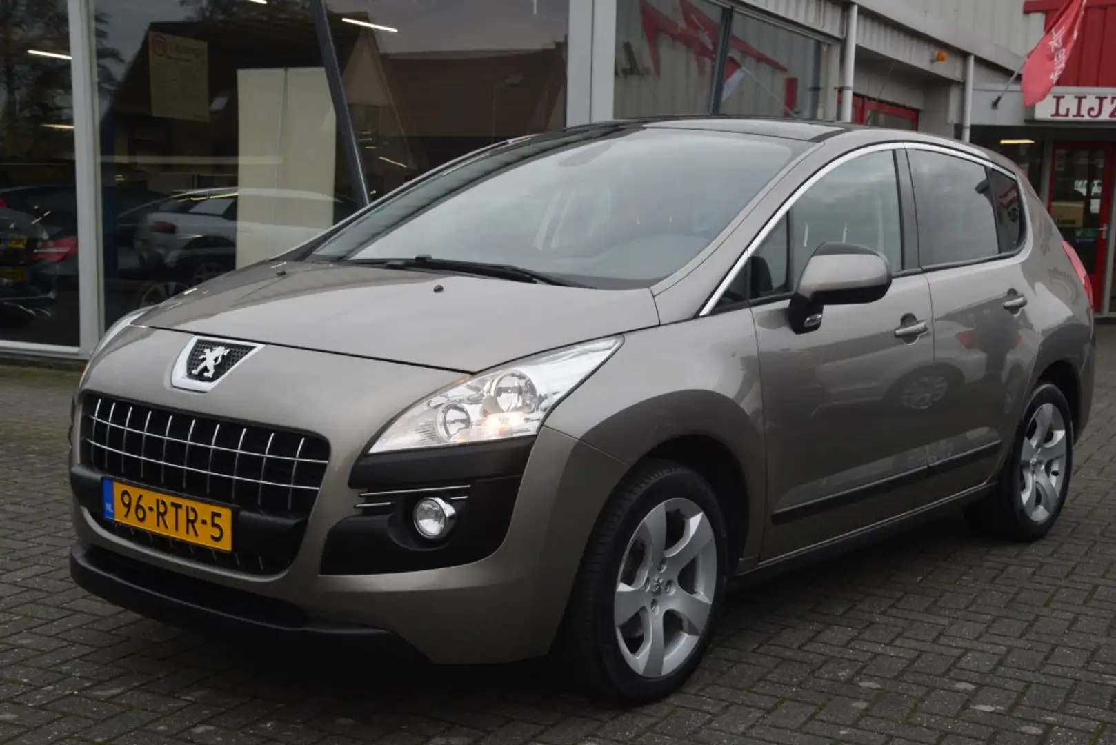 Peugeot 3008 1.6 THP ST Navi | Clima | Bluetooth | PDC | Pano | Grau - 2