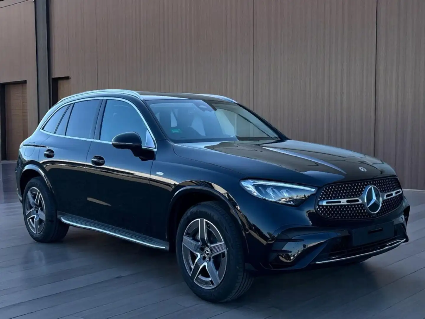 Mercedes-Benz GLC 300 300de 4Matic Zwart - 1