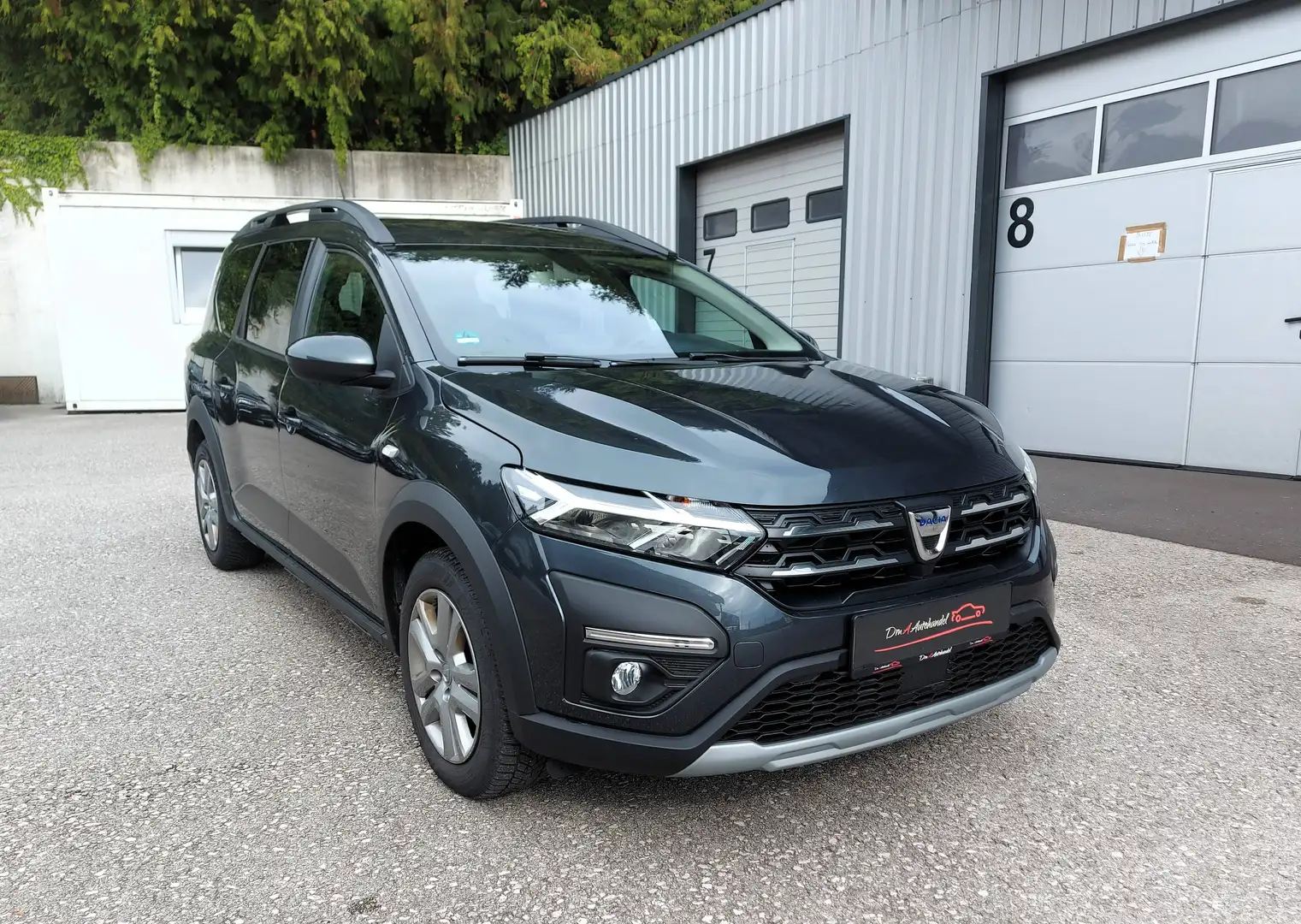 Dacia Jogger Jogger Comfort TCe 110 Comfort Grau - 2