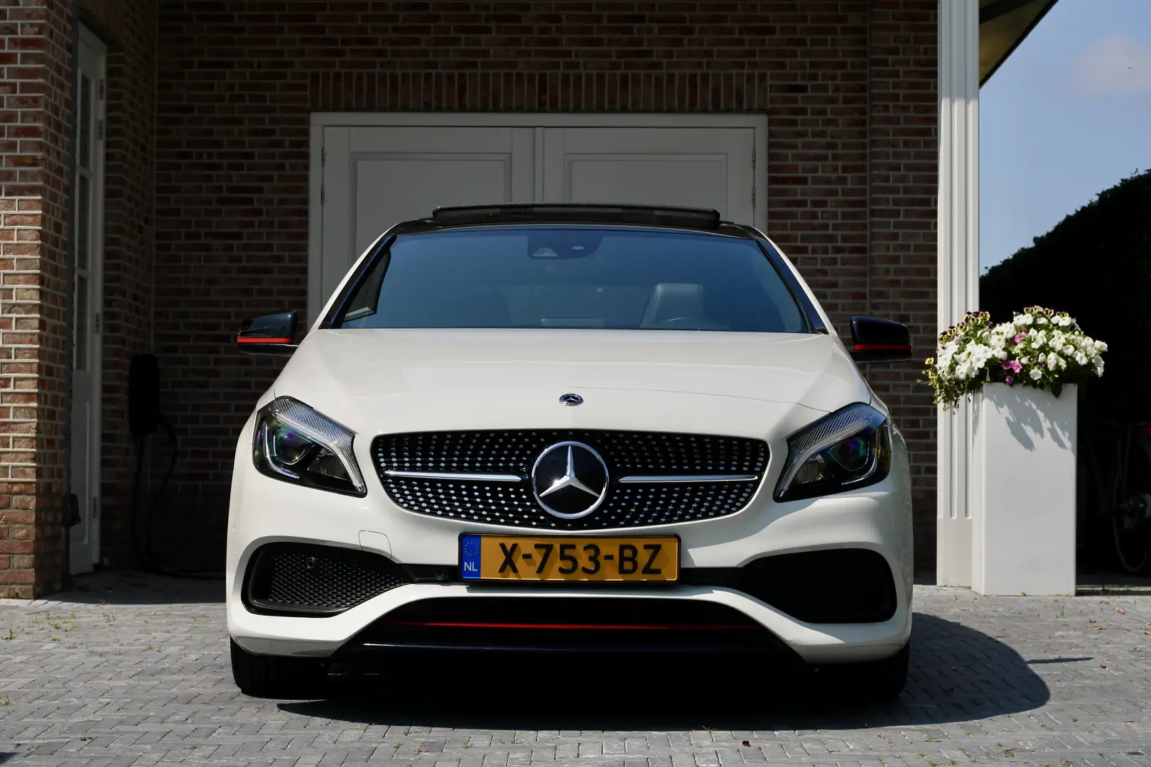 Mercedes-Benz A 250 Sport Prestige AMG Pano Carplay Alb - 2