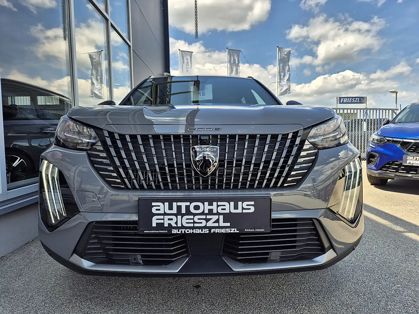 Peugeot 2008 PureTech 130 S&S GT EAT8 Grau - 2