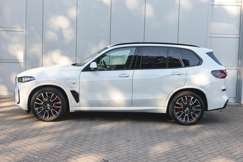 BMW X5 xDrive50e M Sport Automaat / Panoramadak / Trekhaa — photo 8