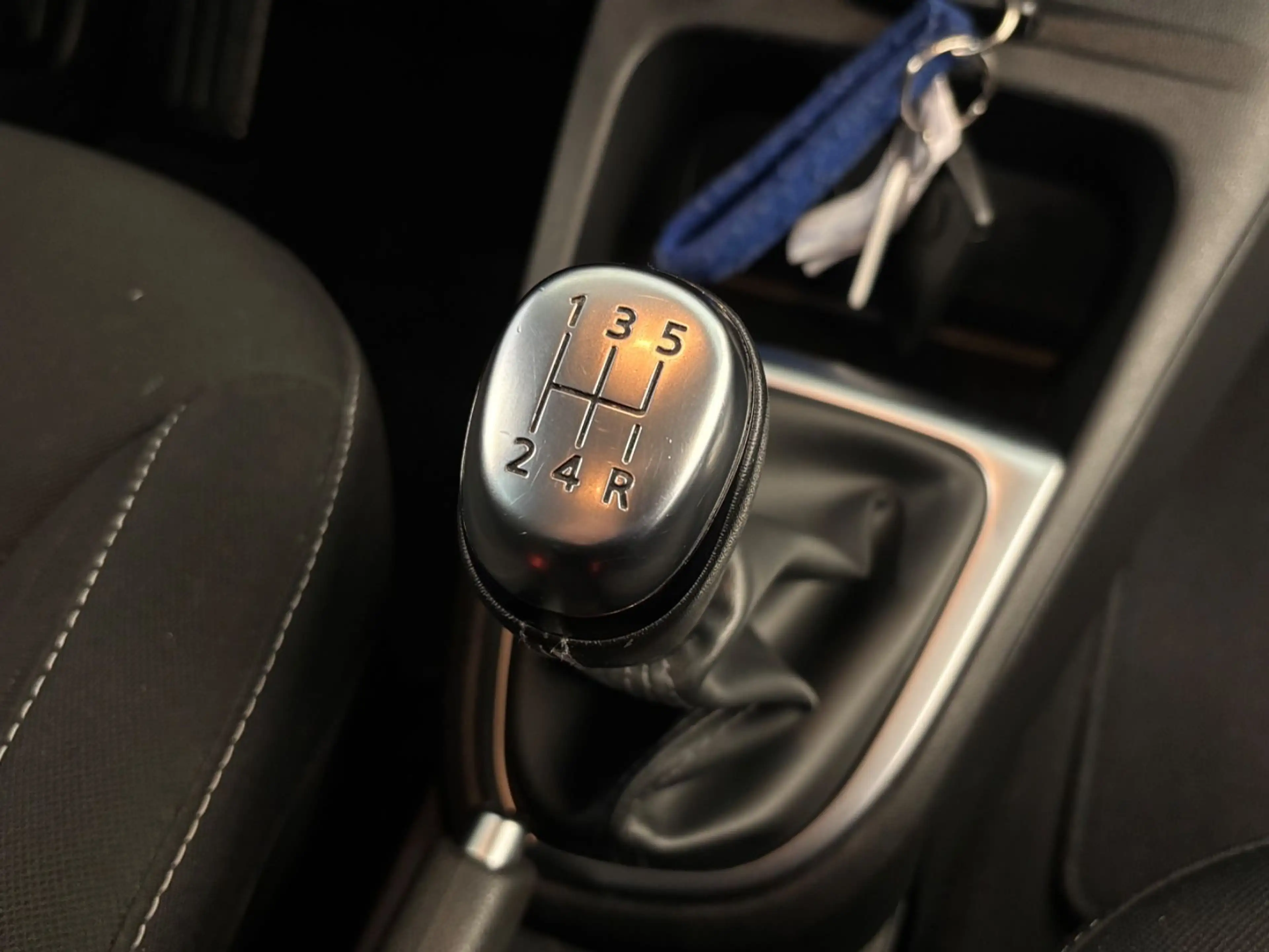 Renault Captur Limited — photo 12
