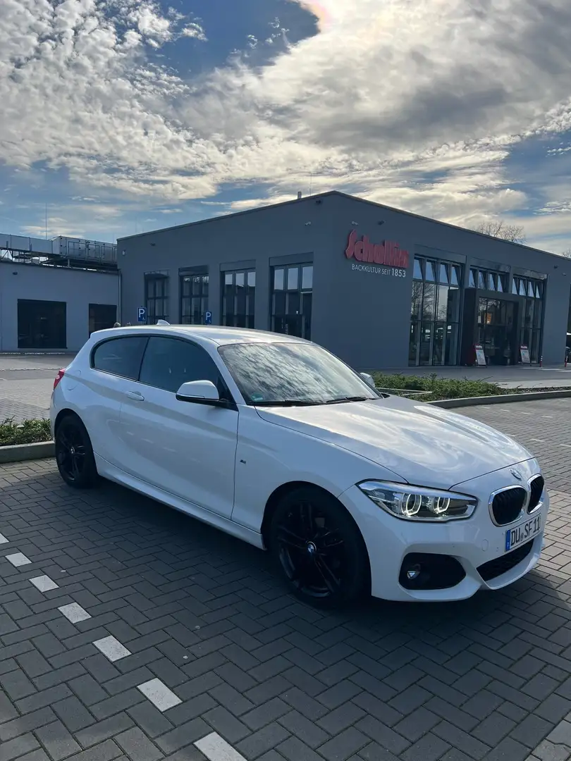 BMW 118 118d Aut. M Sport | 12 Monate BMW-Garantie Weiß - 2