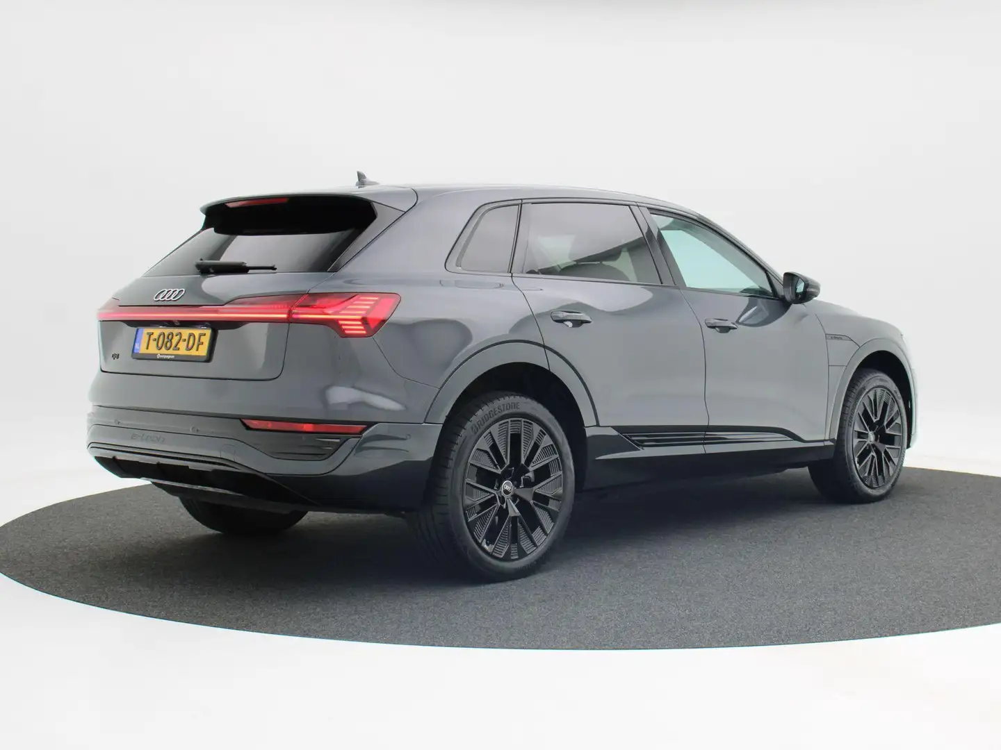 Audi Q8 e-tron 50 quattro Edition 95 kWh 340 Pk | Full LED | Came Gris - 2