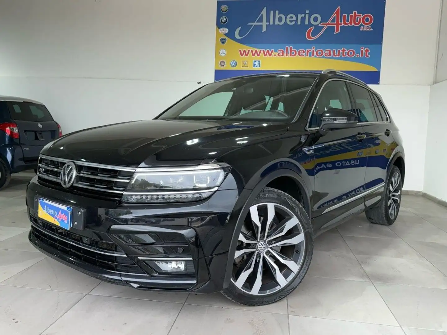 Volkswagen Tiguan 2.0 BiTDI R-LINE DSG 4MOTION Advanced R-Line BMT Nero - 1
