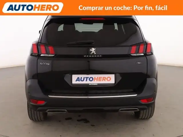 Peugeot 5008 view 5