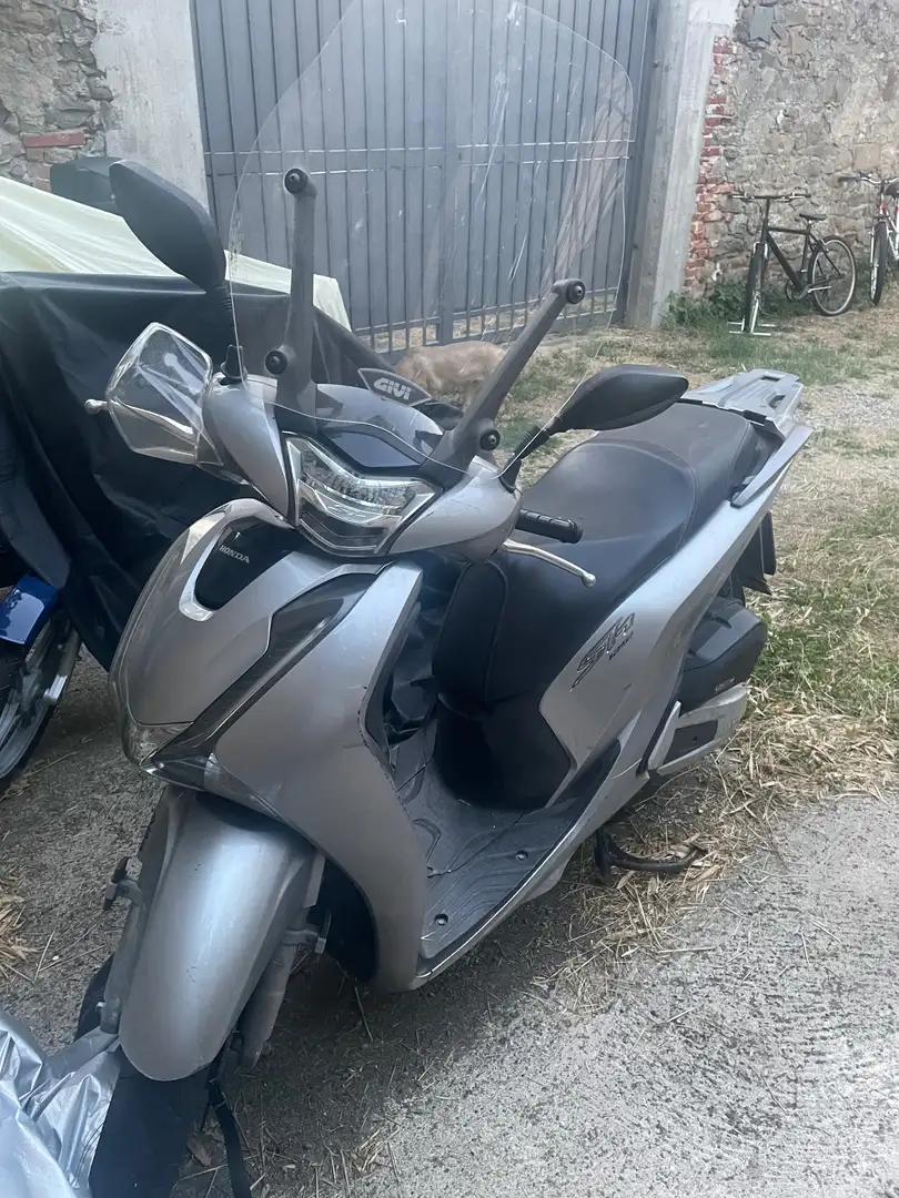 Honda SH 125 Grigio - 1