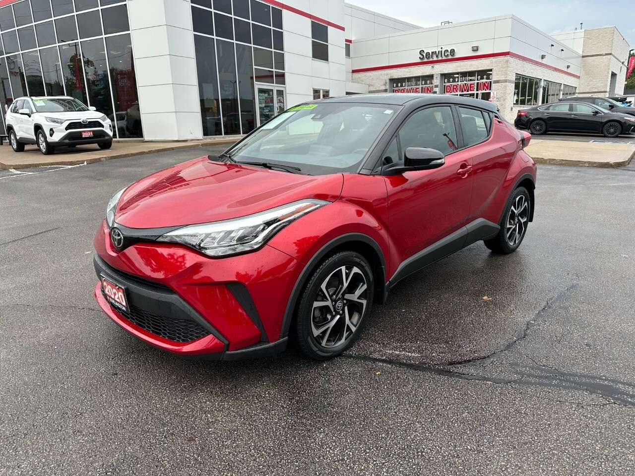 2020 Toyota C-HR XLE Premium FWD — снимка 1
