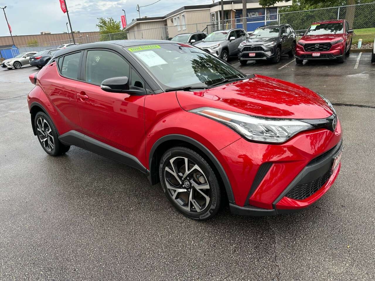 2020 Toyota C-HR XLE Premium FWD — снимка 1