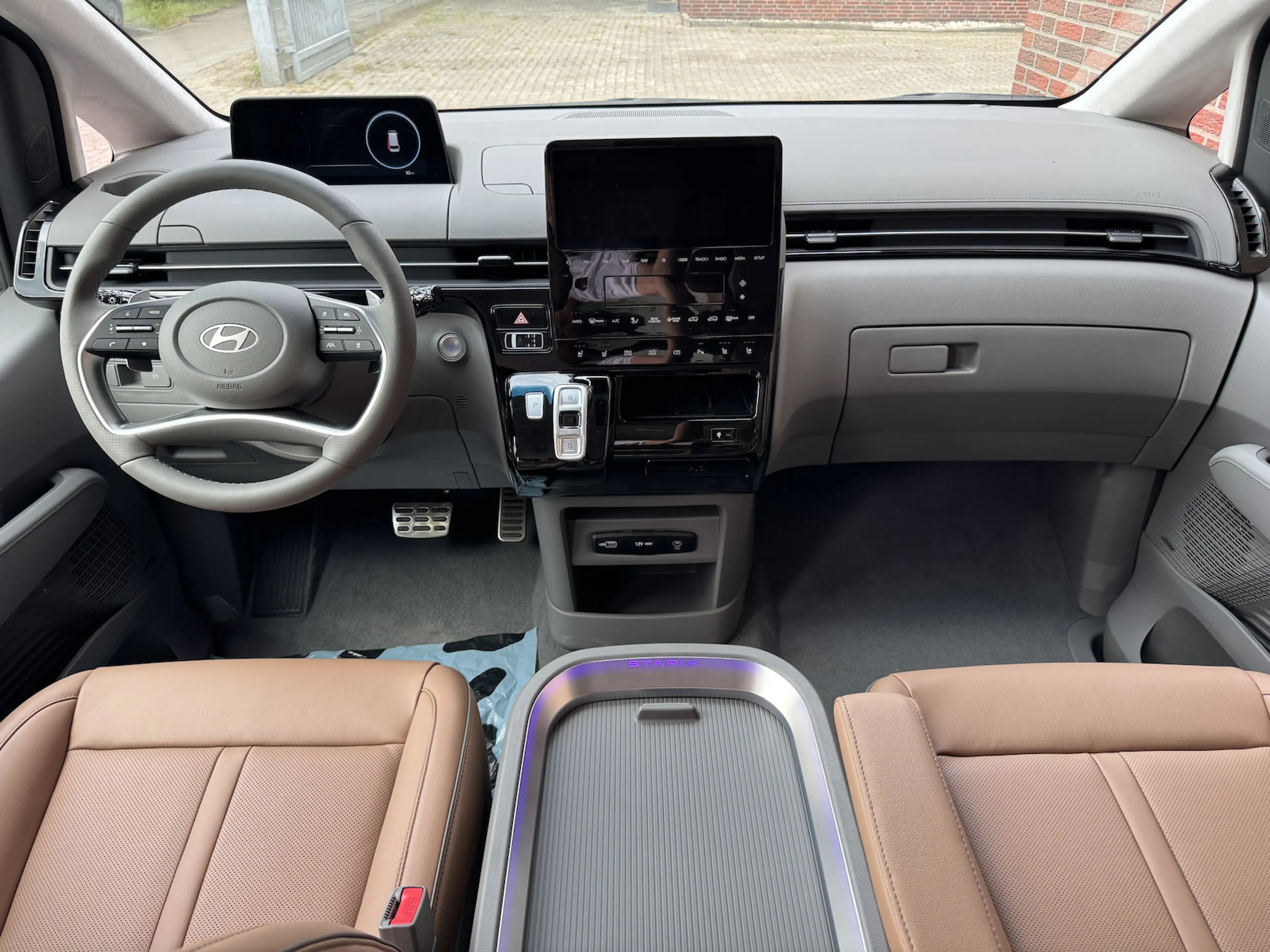 Hyundai STARIA Premium Luxus auf 7 Sitzen Siebenschön — photo 12