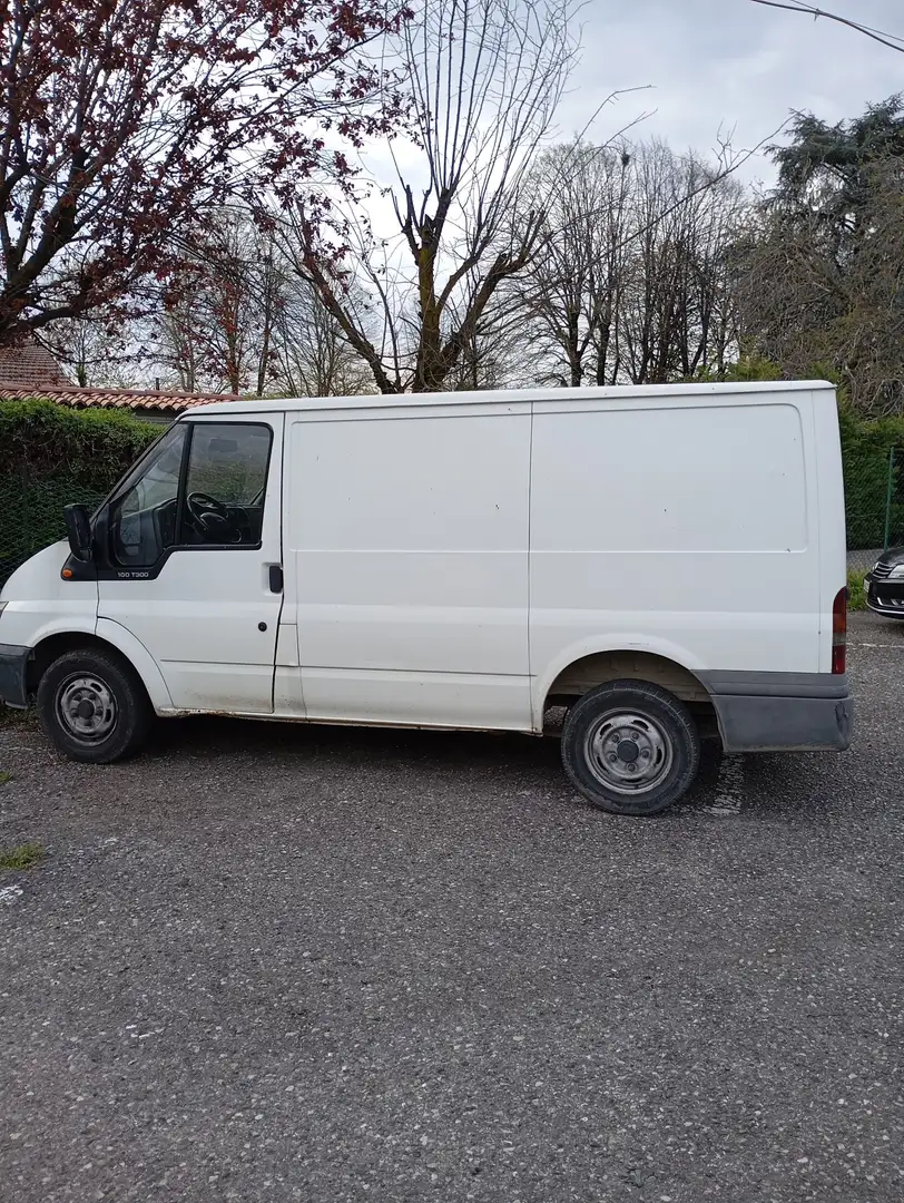 Ford Transit - 1