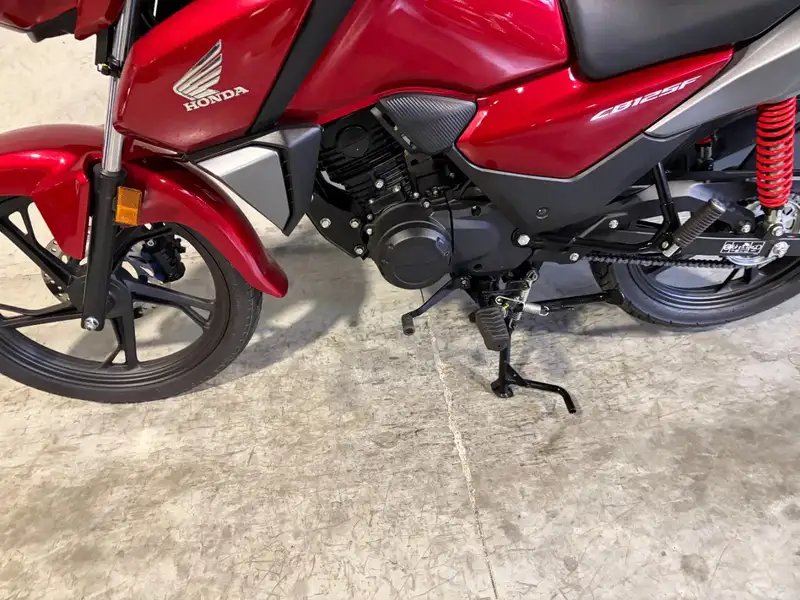 Honda CB 125 - foto 8