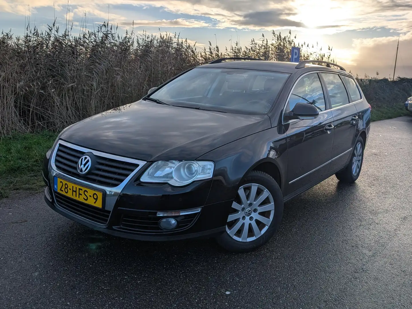 Volkswagen Passat Passat 1.4 TSI Comfortline Zwart - 1