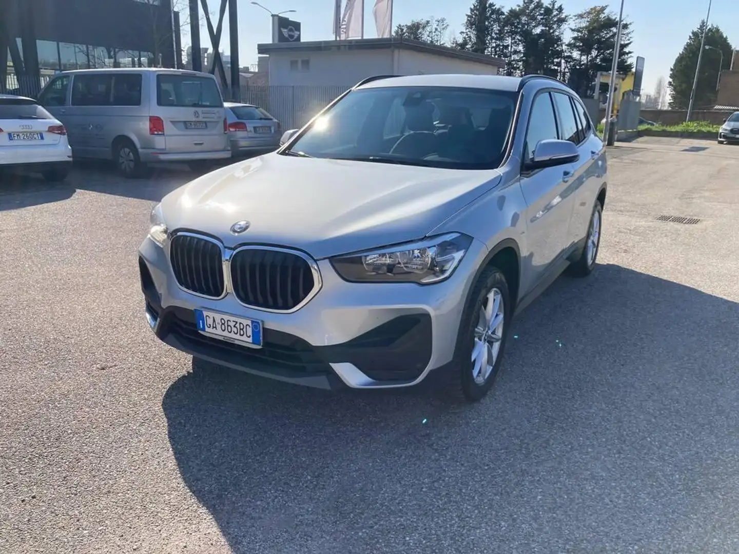 BMW X1 sdrive18d Business Advantage auto Argent - 1