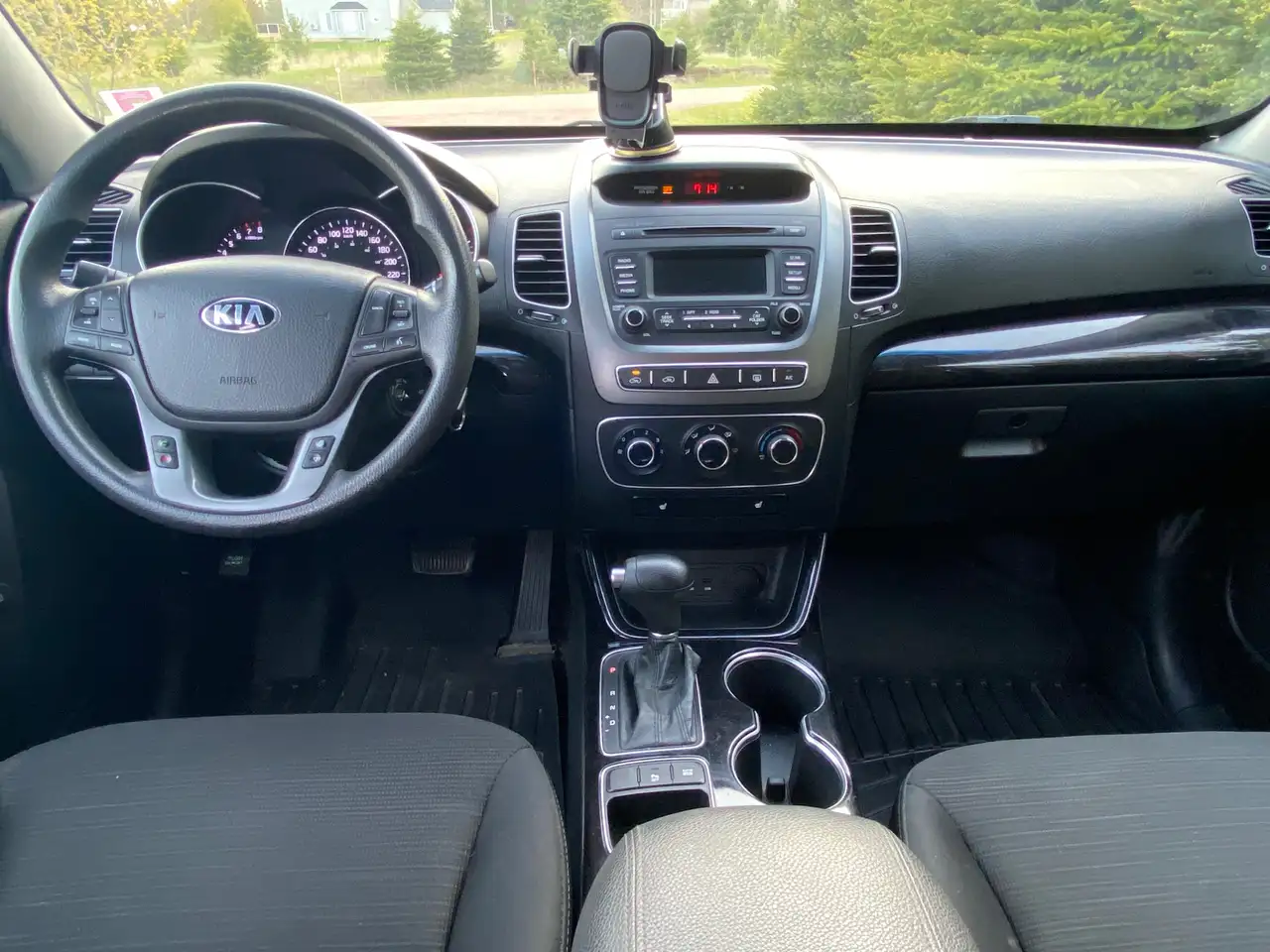 Kia Sorento снимка Kia Sorento