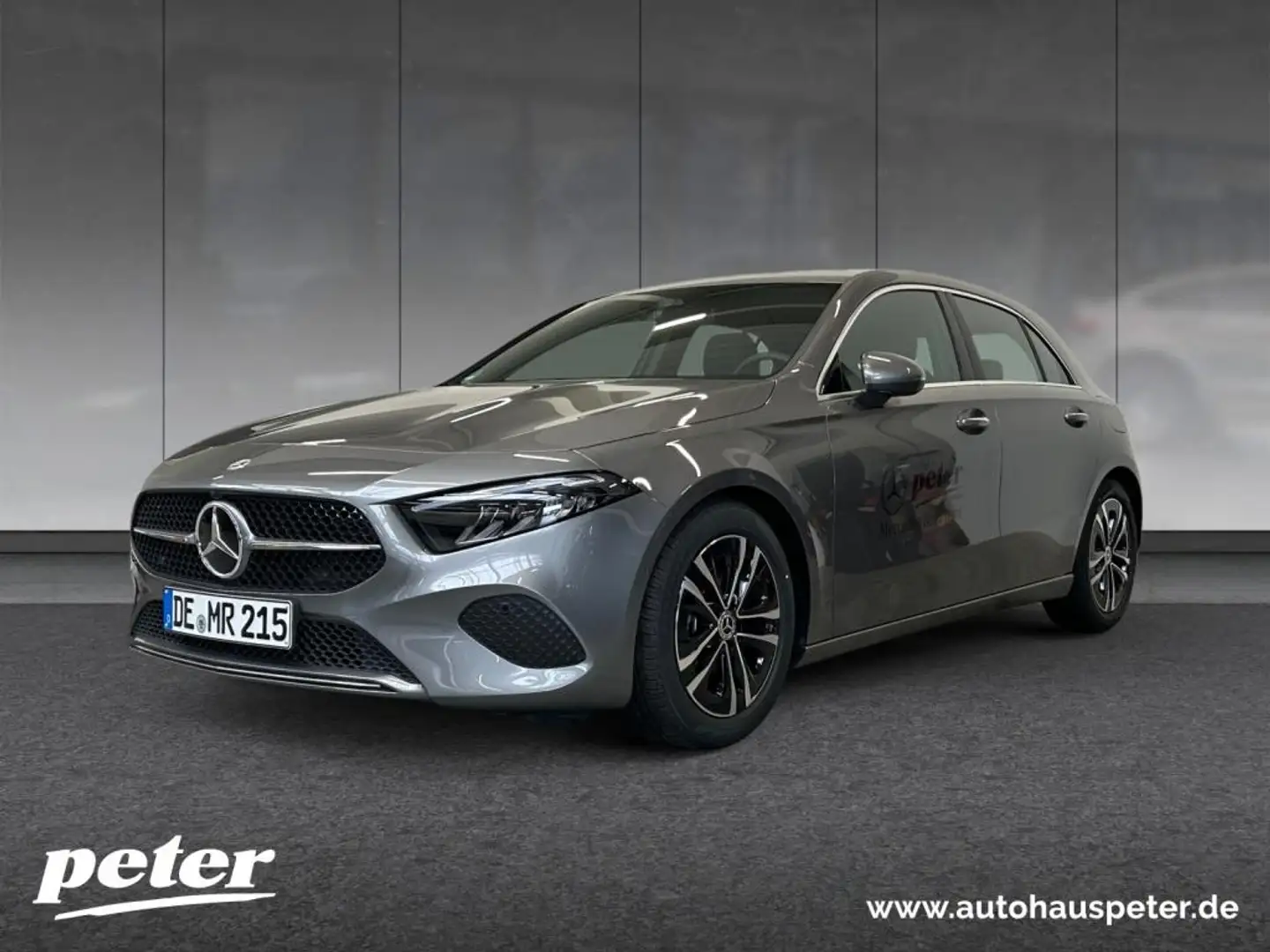 Mercedes-Benz A 180 Kompaktlimousine Progressive Line, AHV Grau - 1