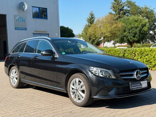 Mercedes-Benz C 200 T Modell Avantgarde 4Matic Garantie*Pano*