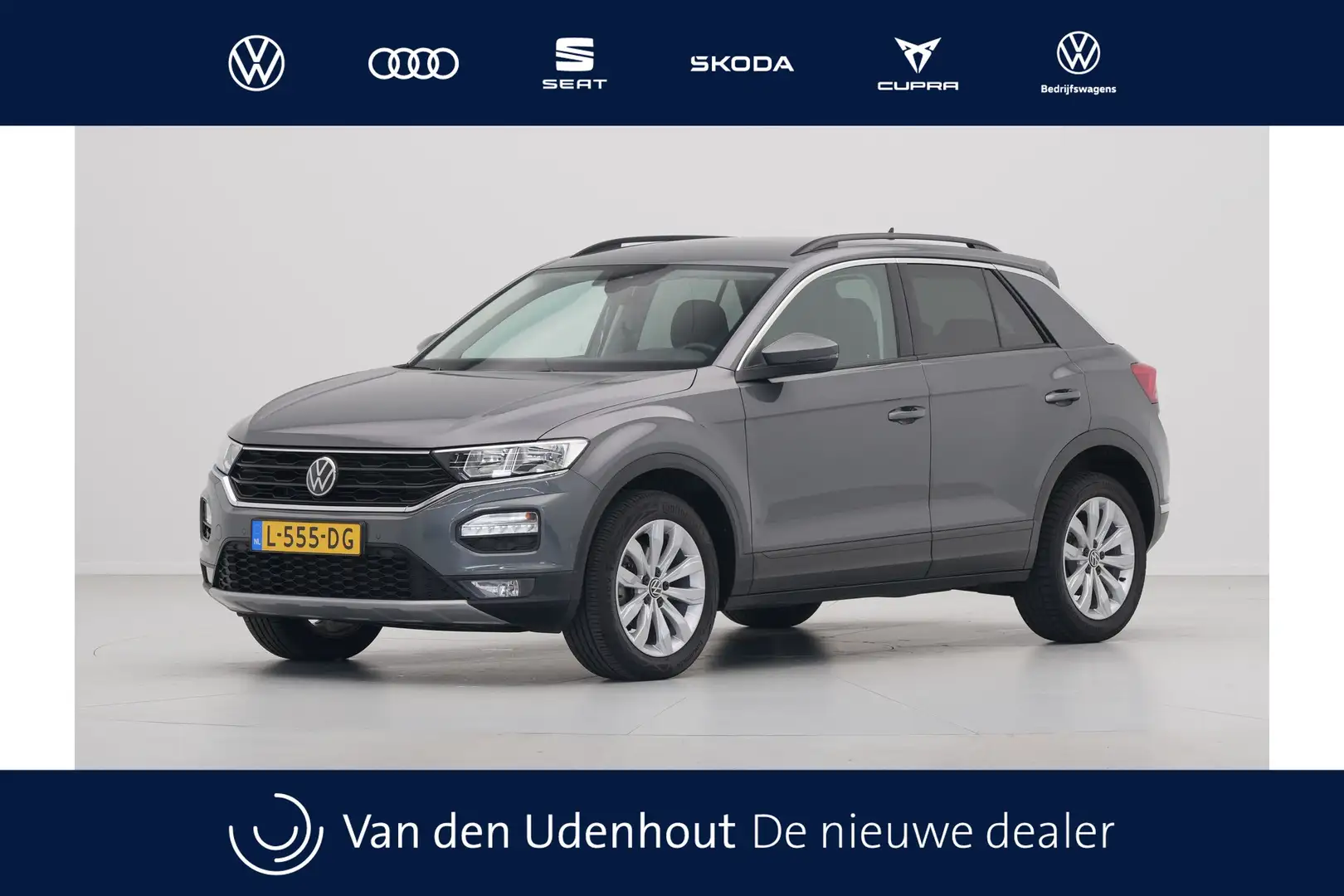 Volkswagen T-Roc 1.0 TSI 110pk Style Navigatie Pdc Acc Lm Velgen 21 Grijs - 1